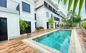 Onyx Hotel & Villa